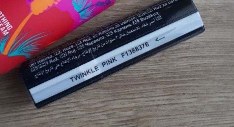 Szminka Twinkle Pink Avon