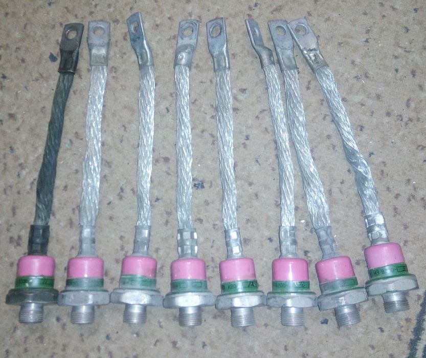 Диод В200-9(14) зелено-розовый