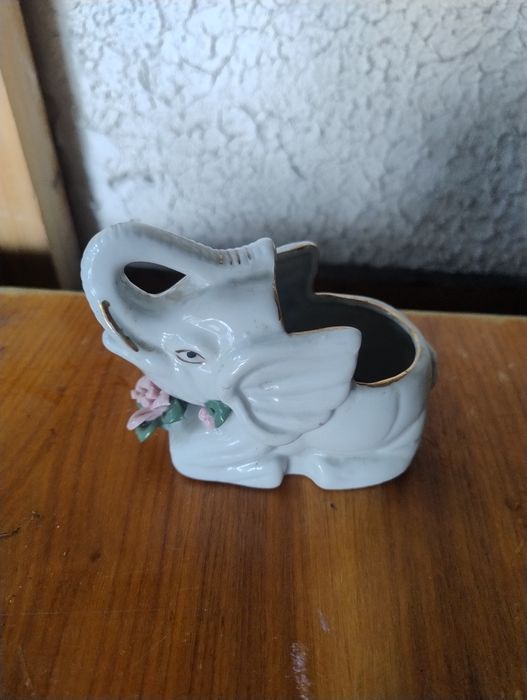 Słonik porcelanowy