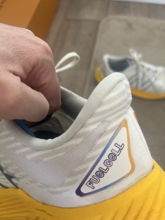 Кросівки New balance fuel cell