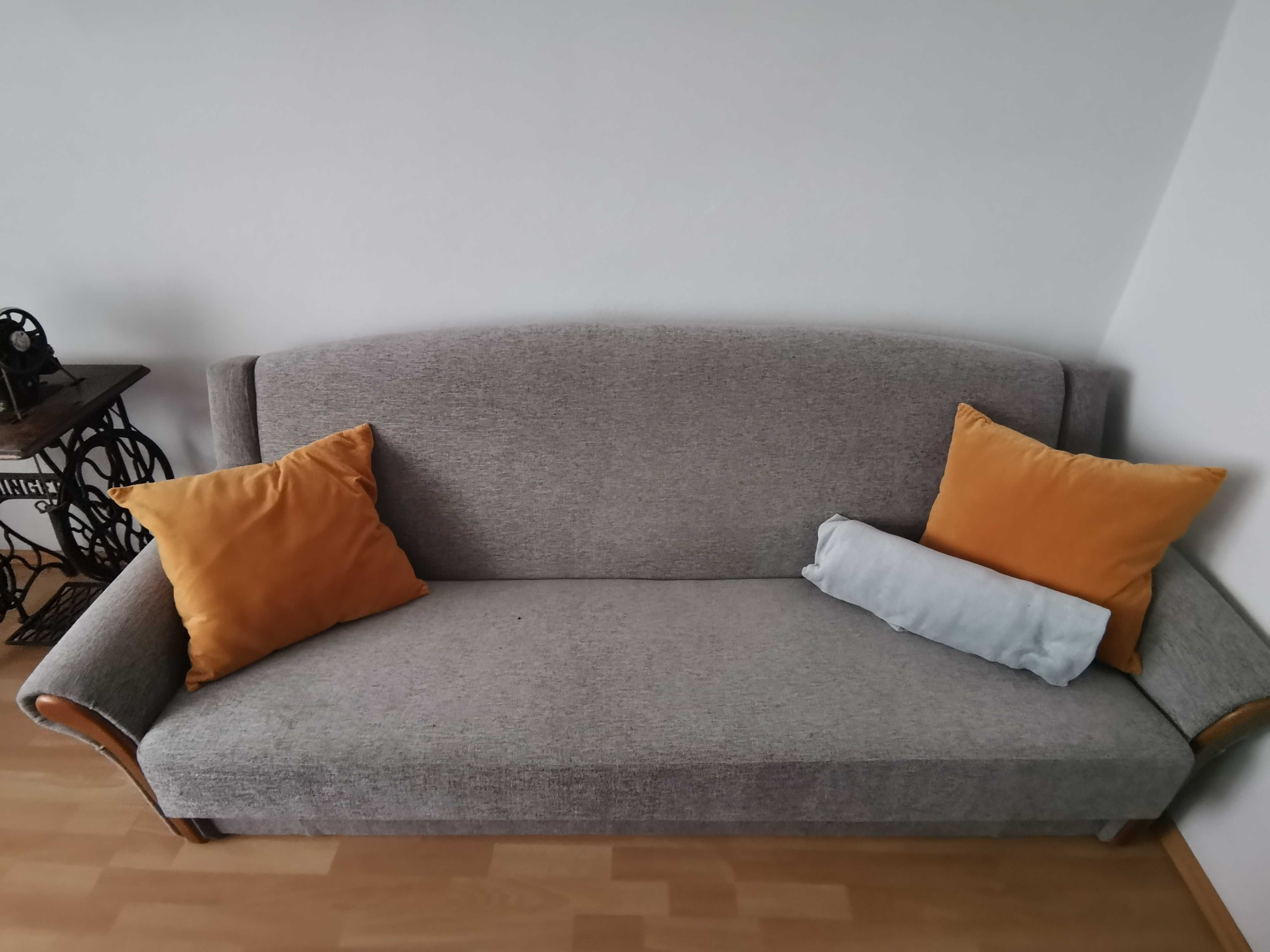 Dwuosobowa szara wersalka
