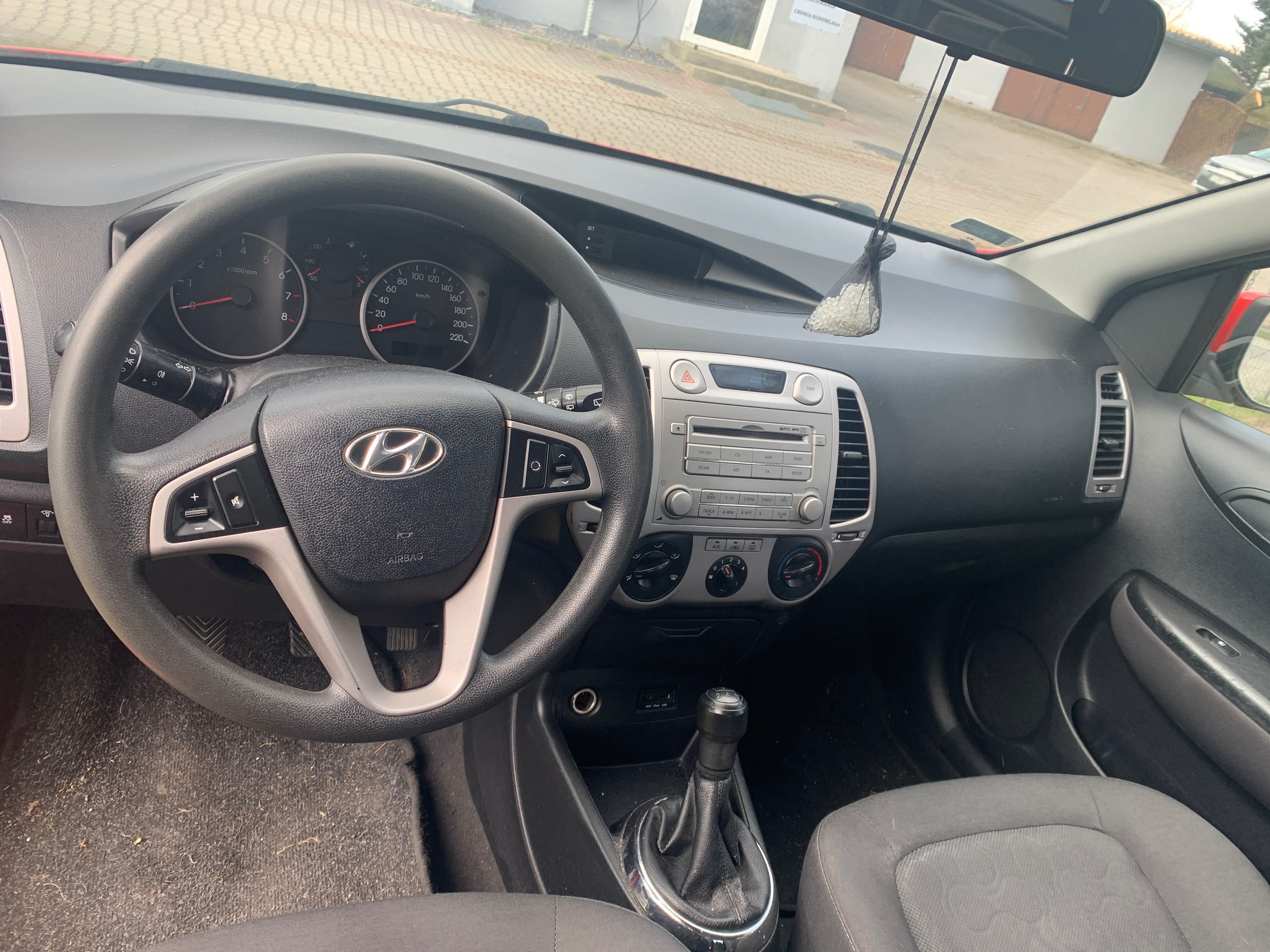 Uszkodzony Hyundai i 20