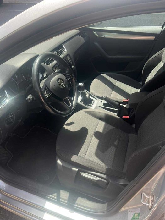 Venda de Viatura Skoda Octavia