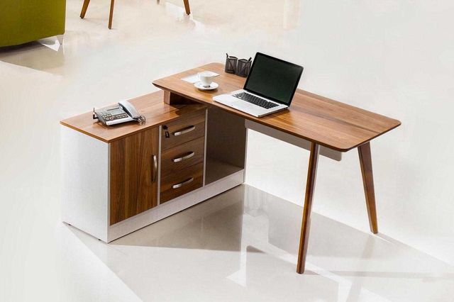 Praktyczne biurko 140 x 70 cm z pomocnikiem, outlet - 50%