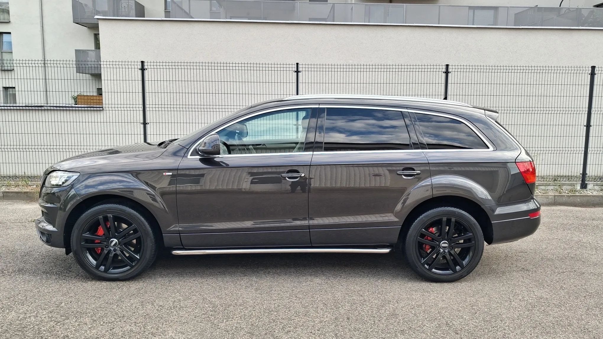 Audi Q7 PERFEKCYJNE / S-LINE / Zarejestrowane / 3.0TDI / 7-osób / LED