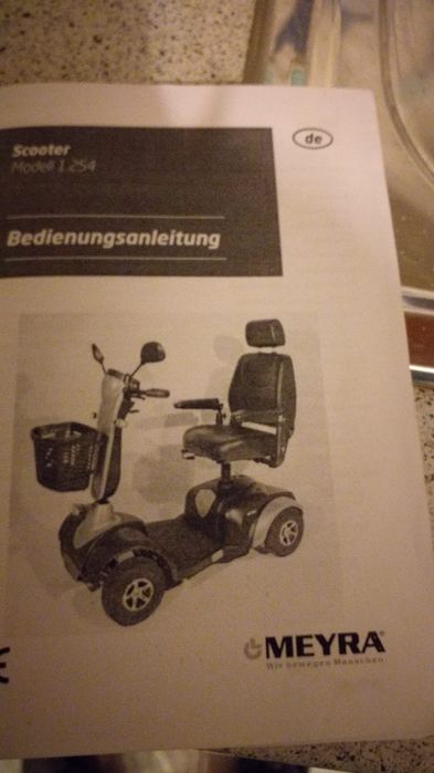 Електричний скутер для інвалідів