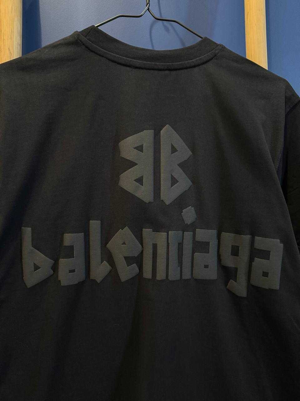 Nowe Koszulka Balenciaga
