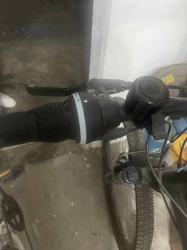 Bicicleta st 100 semi nova(ver descrição)