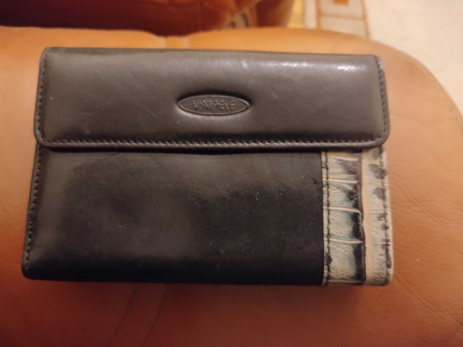 Porta moedas em pele