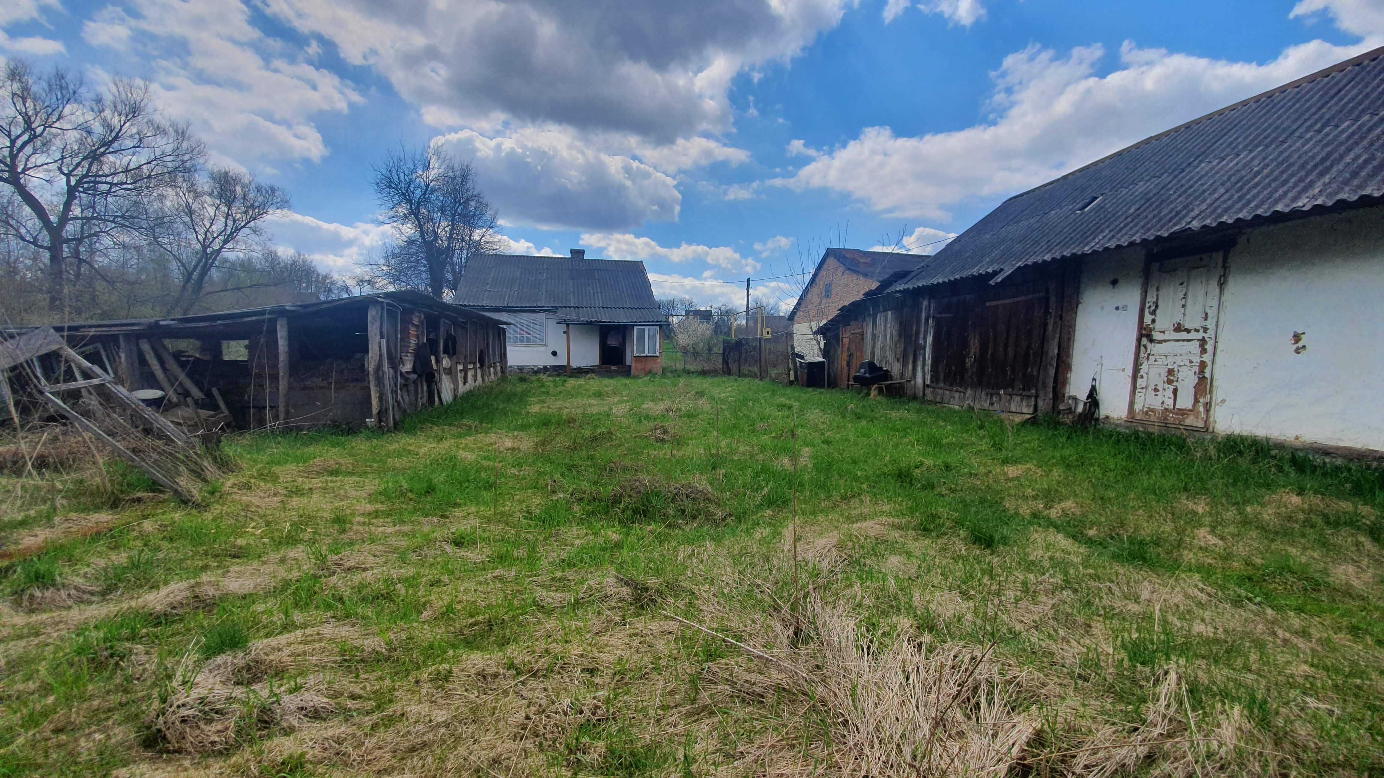 Ділянка в Судовій Вишні. Під будівництво, з дуже хорошим фундаментом!