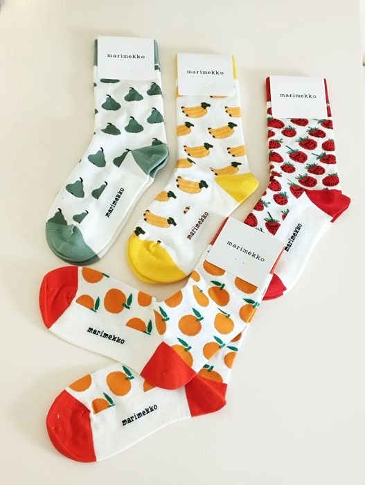 MARIMEKKO бавовняні шкарпетки
фірмові шкарпетки