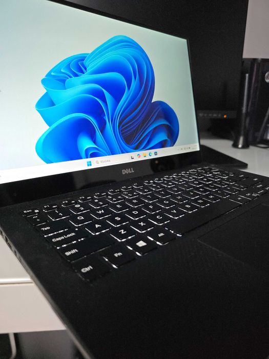 Laptop Dell XPS 9350 Core i7/8GB/256 SSD, 13,3" 3K Dotyk Win11
