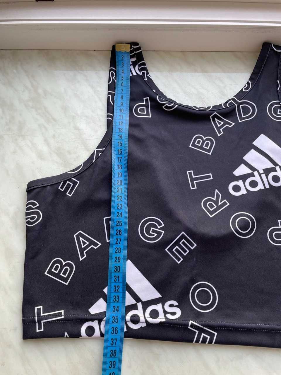 Спортивний топ Adidas