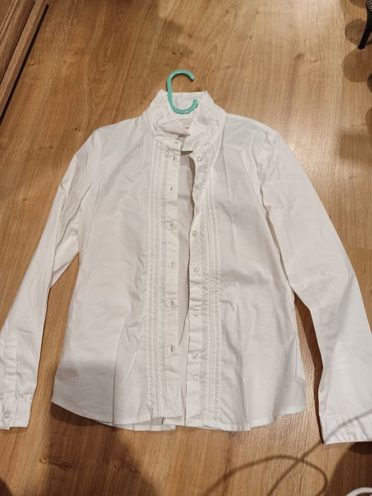 Biała elegancka koszula