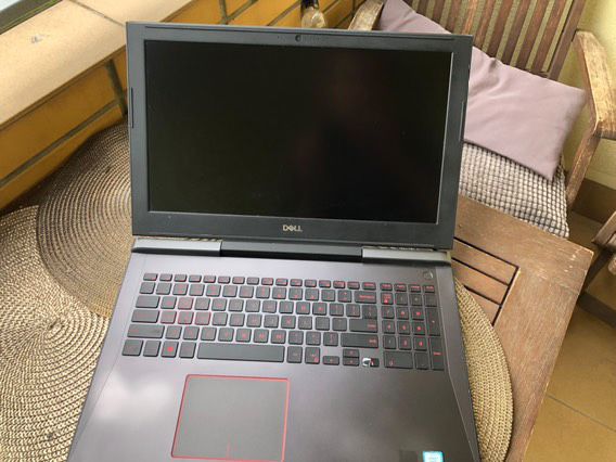 Laptop Dell Inspiron 7577