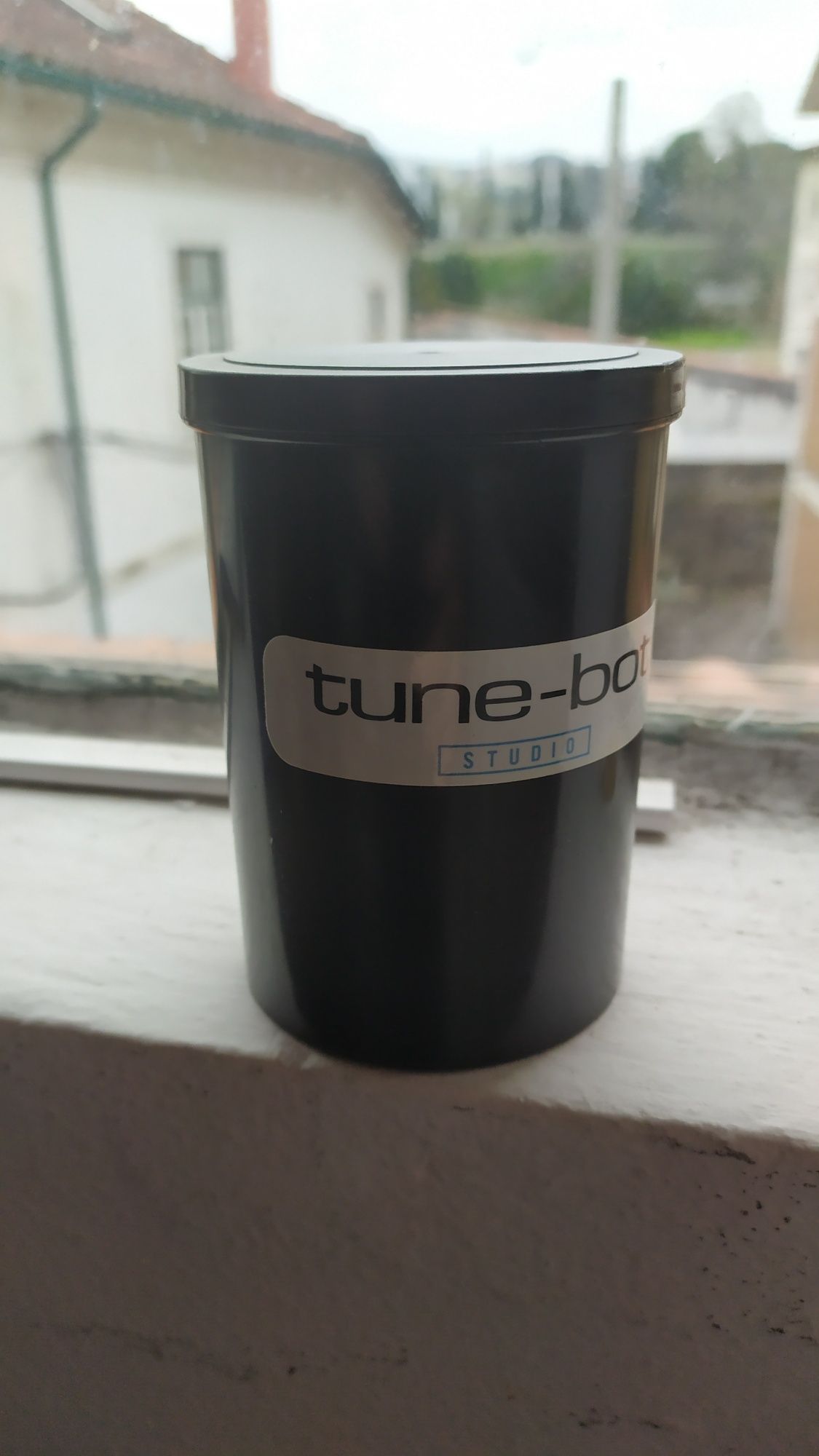 Tune Bot Studio - como novo