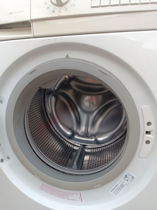 Пральна машина Electrolux