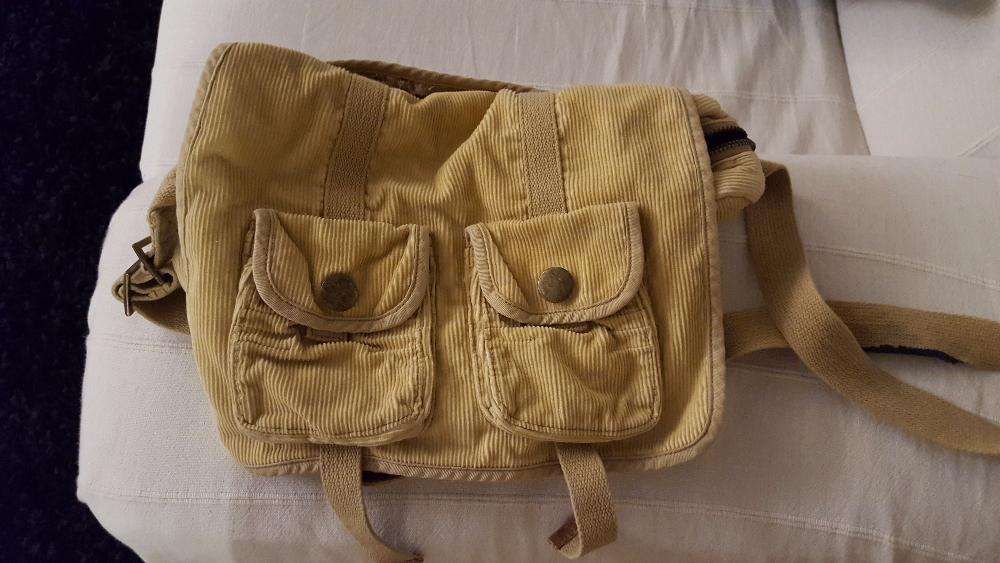 Malas e bolsas de senhora