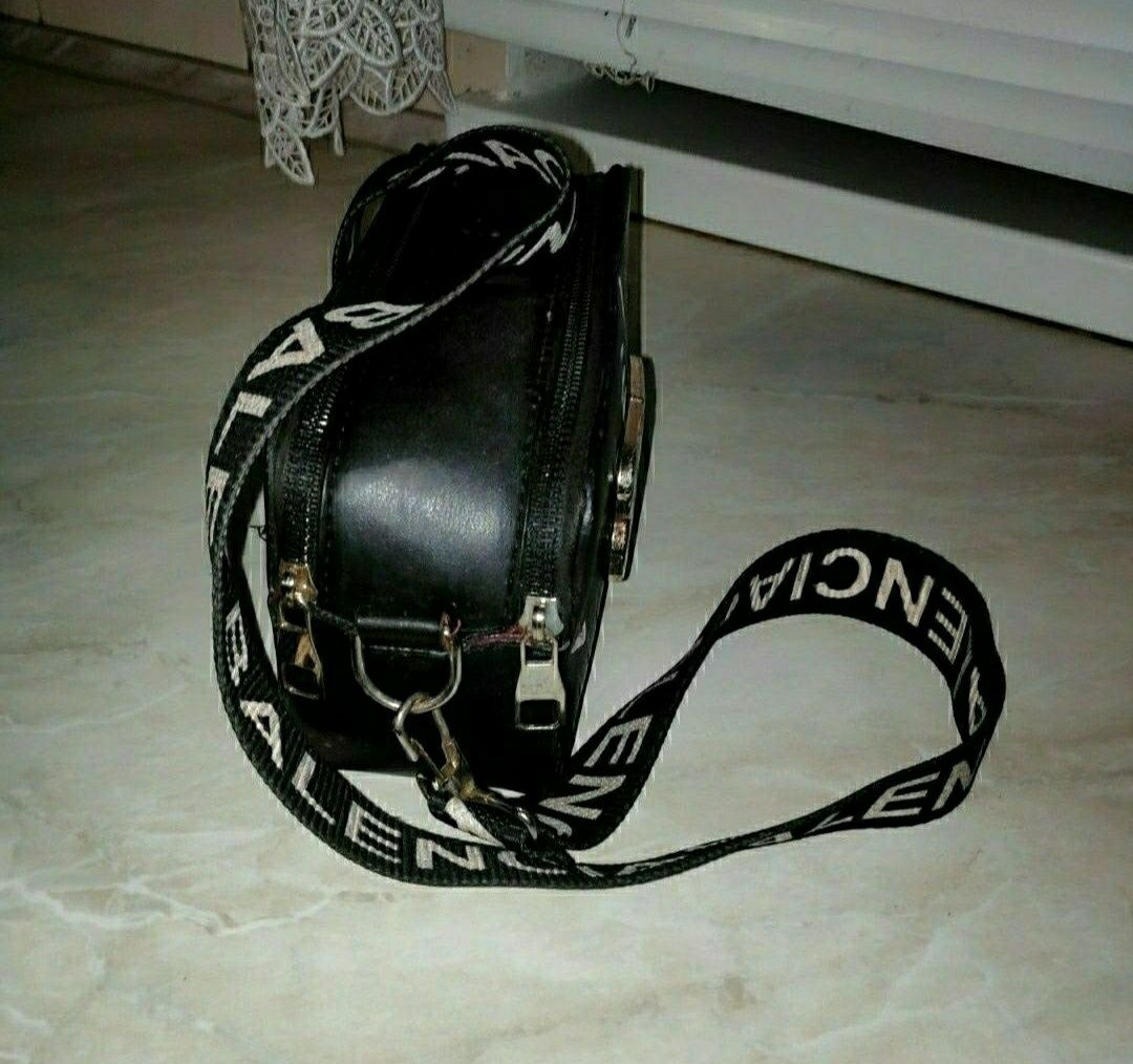 Чорна сумка Balenciaga