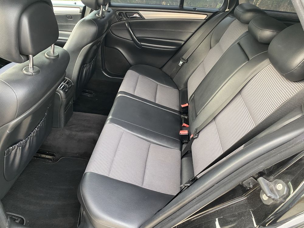Mercedes Benz C220