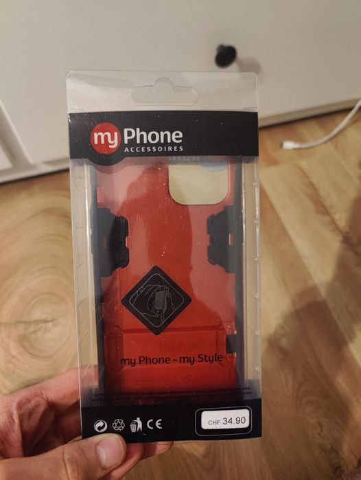 Czerwone etui myPhone Accessoires na iPhone 12 pro max