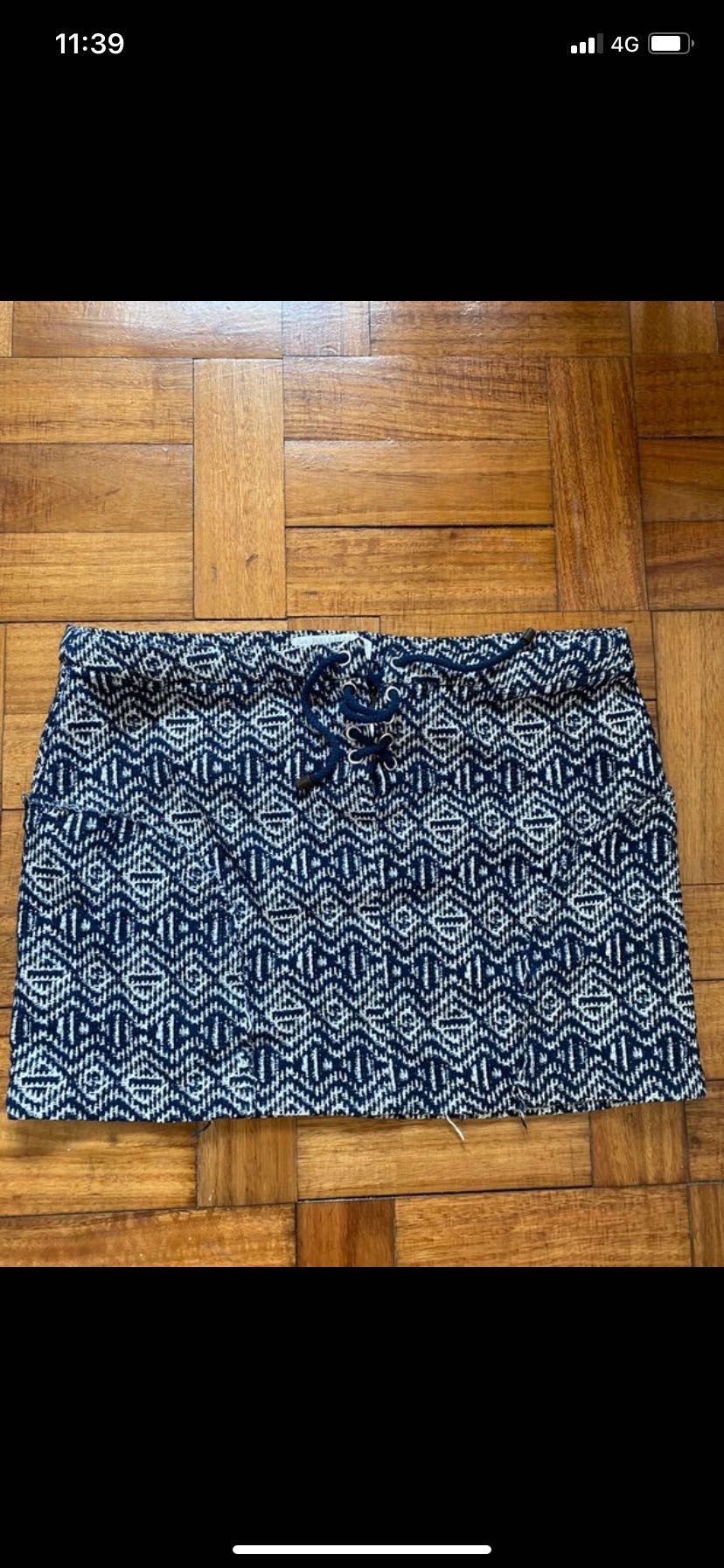 Saia azul pull and bear