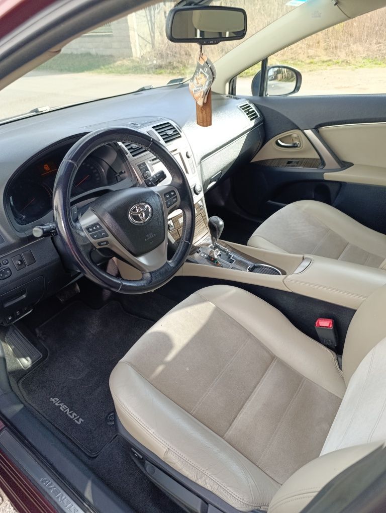Toyota Avensis t27 2.0 benzyna automatyczna skrzynia biegów 2012r
