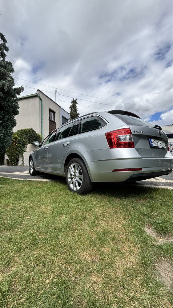 Octavia tdi polski salon