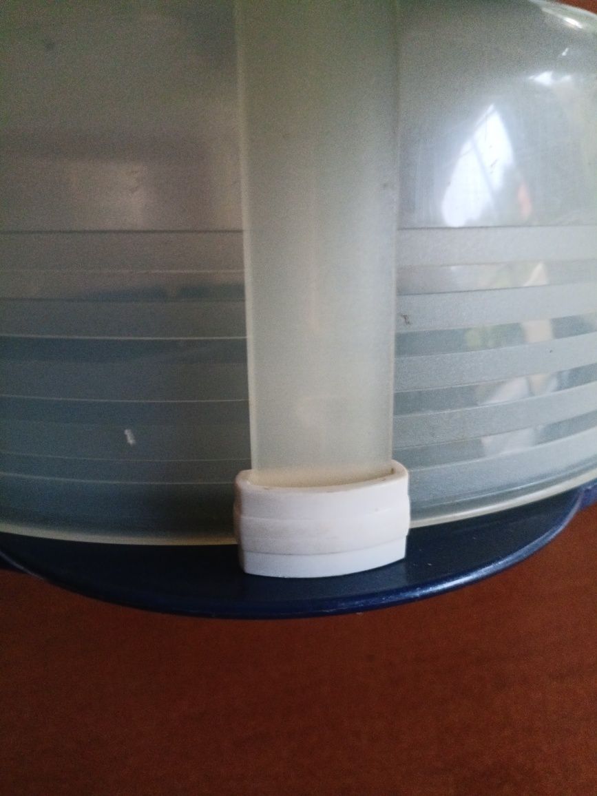 Tupperware pojemnik na tort