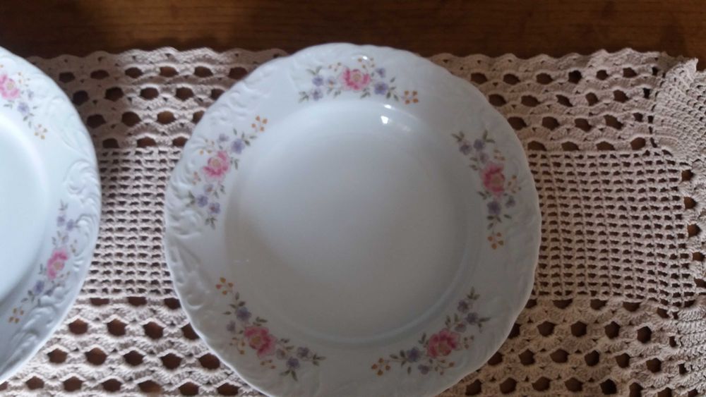 Pratos em Porcelana "Excel Porcelanas" Grupo SPAL "Ler na Descrição"