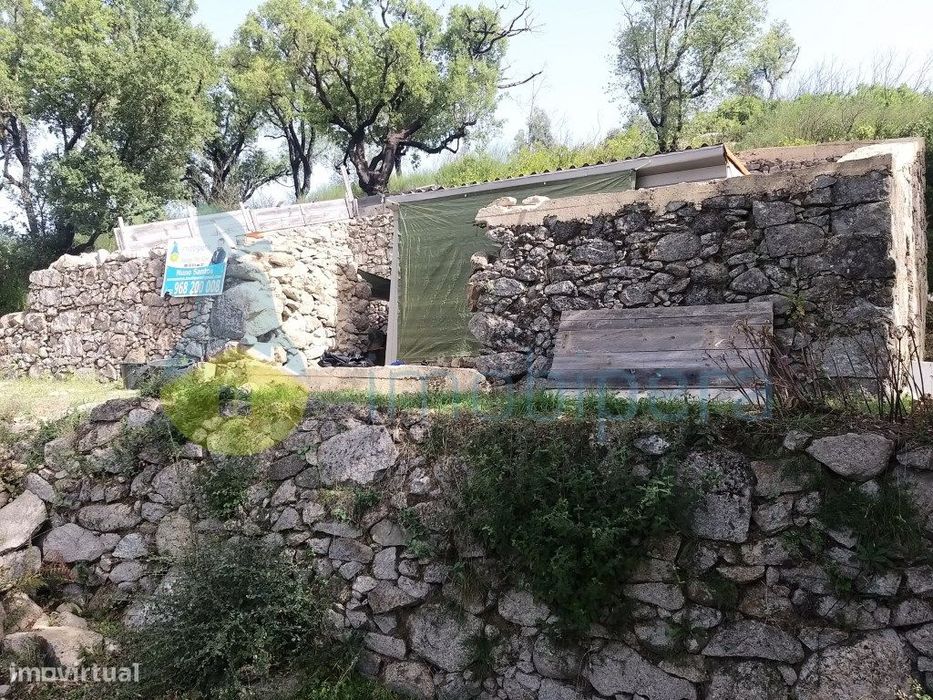 Algarve, Monchique! Quinta para restaurar ! Local de sonho, evasão ...