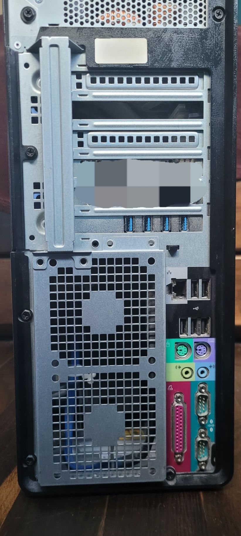 DELL 490 2x Xeon 5150 2,66GHz/24GB ECC/ 2x HDD