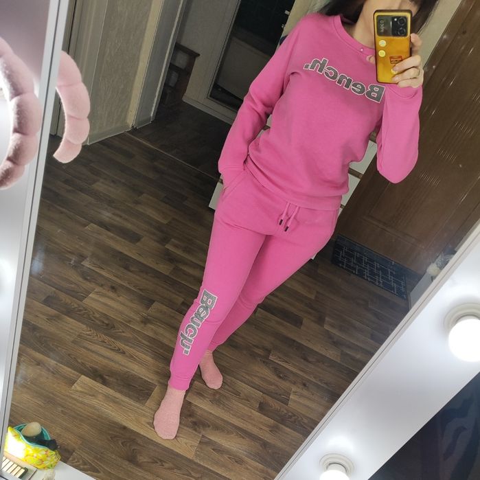 Розовый теплый спортивный костюм, костюм в полоску топ и палаццо, пижа