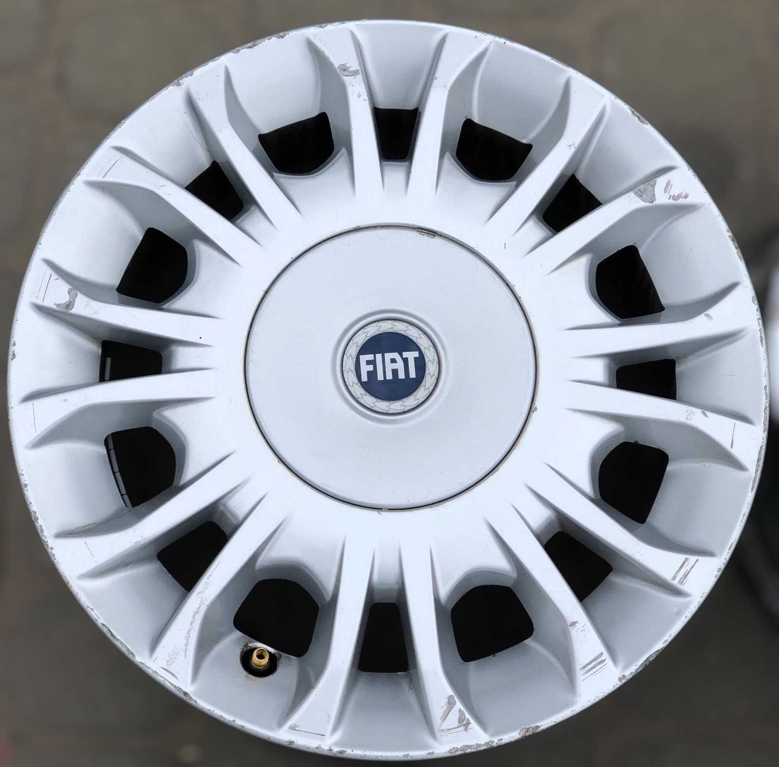 Оригінальні легкосплавні диски 4 98 R14 6J ET35 Fiat