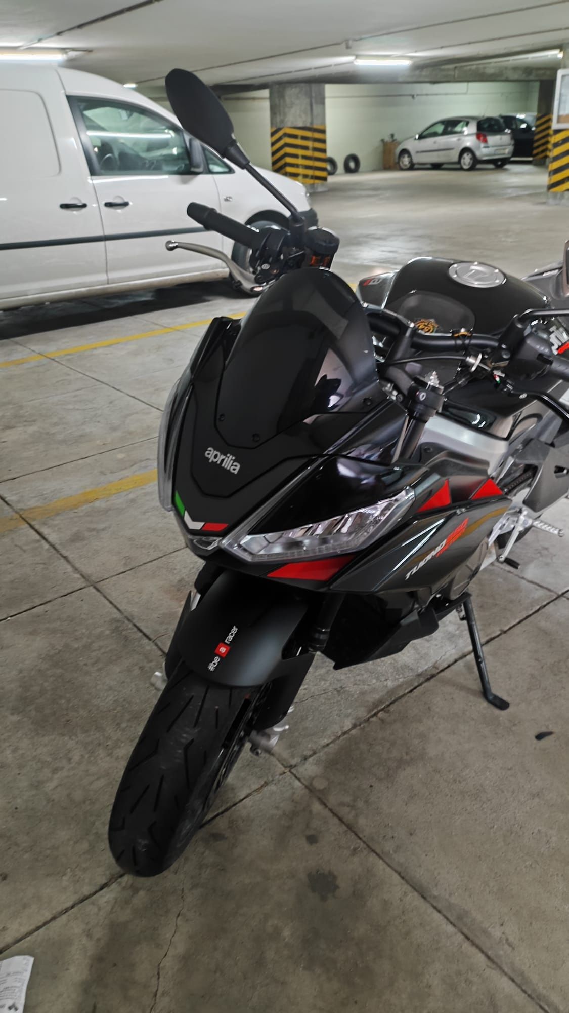 Aprilia Tuono 660 factory