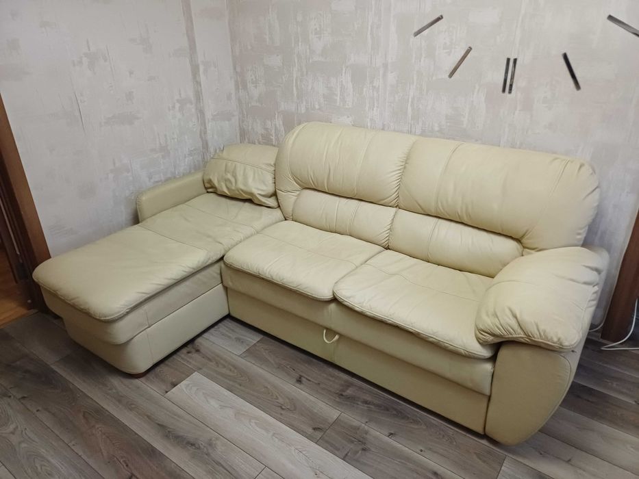 Диван кожаный ЛВС