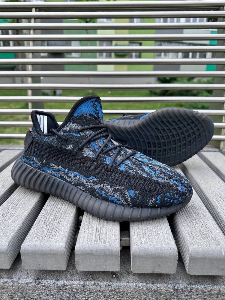 Кроссовки Adidas Yeezy Boost 350 V2 р.42-44