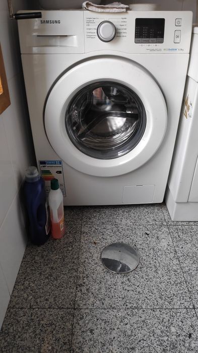 Máquina de lavar roupa Samsung