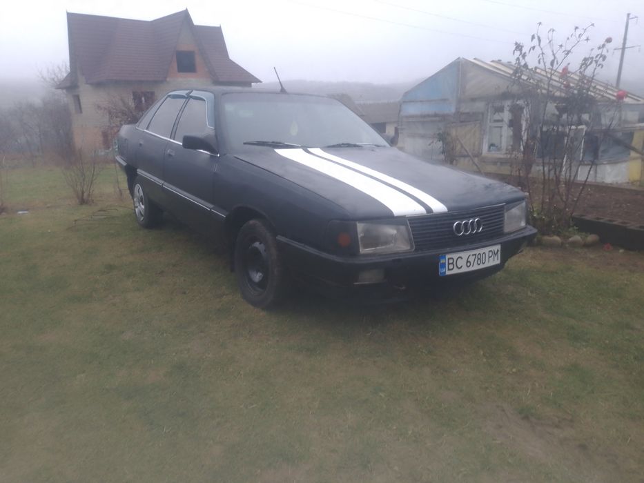 Продам ауді 100 не на ходу торг присутній