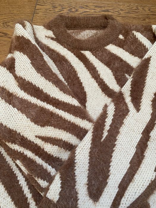 Тепла кофта на 9-11 р.