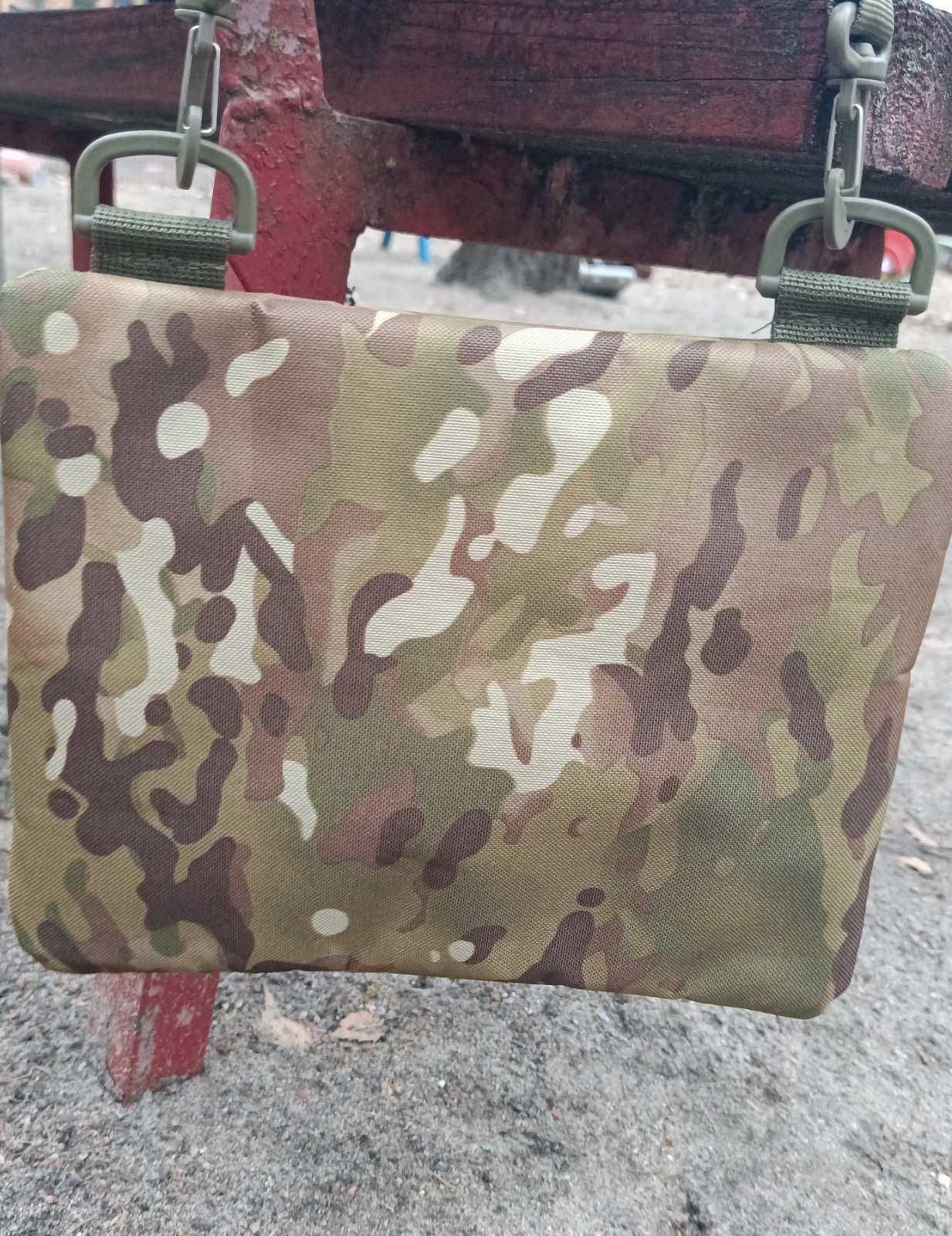 Нова чоловіча сумка у військовому стилі