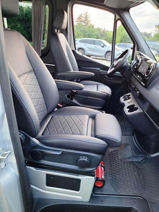 SPRINTER VIP 2023 Wypożyczalnia Busów Wynajem aut 9 osób bus vip