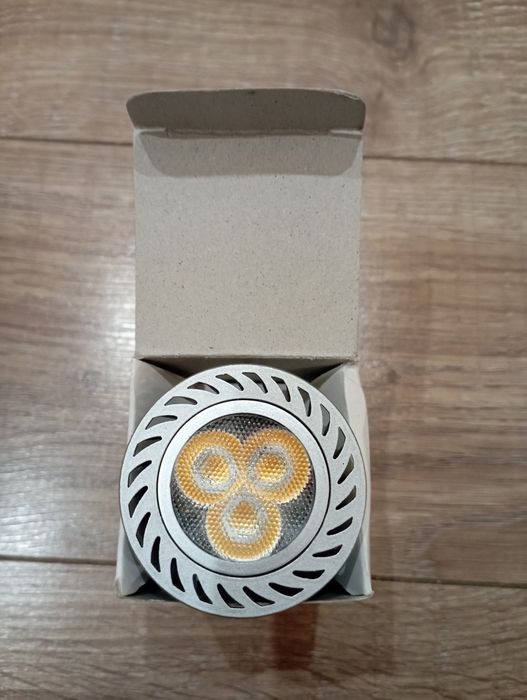 Лампа LED 4 Вт Е14