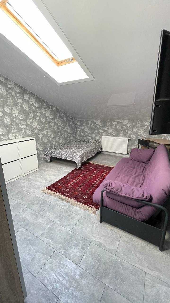 Продаж 3-кімнатної квартири в центрі (вул. Бельведерська)