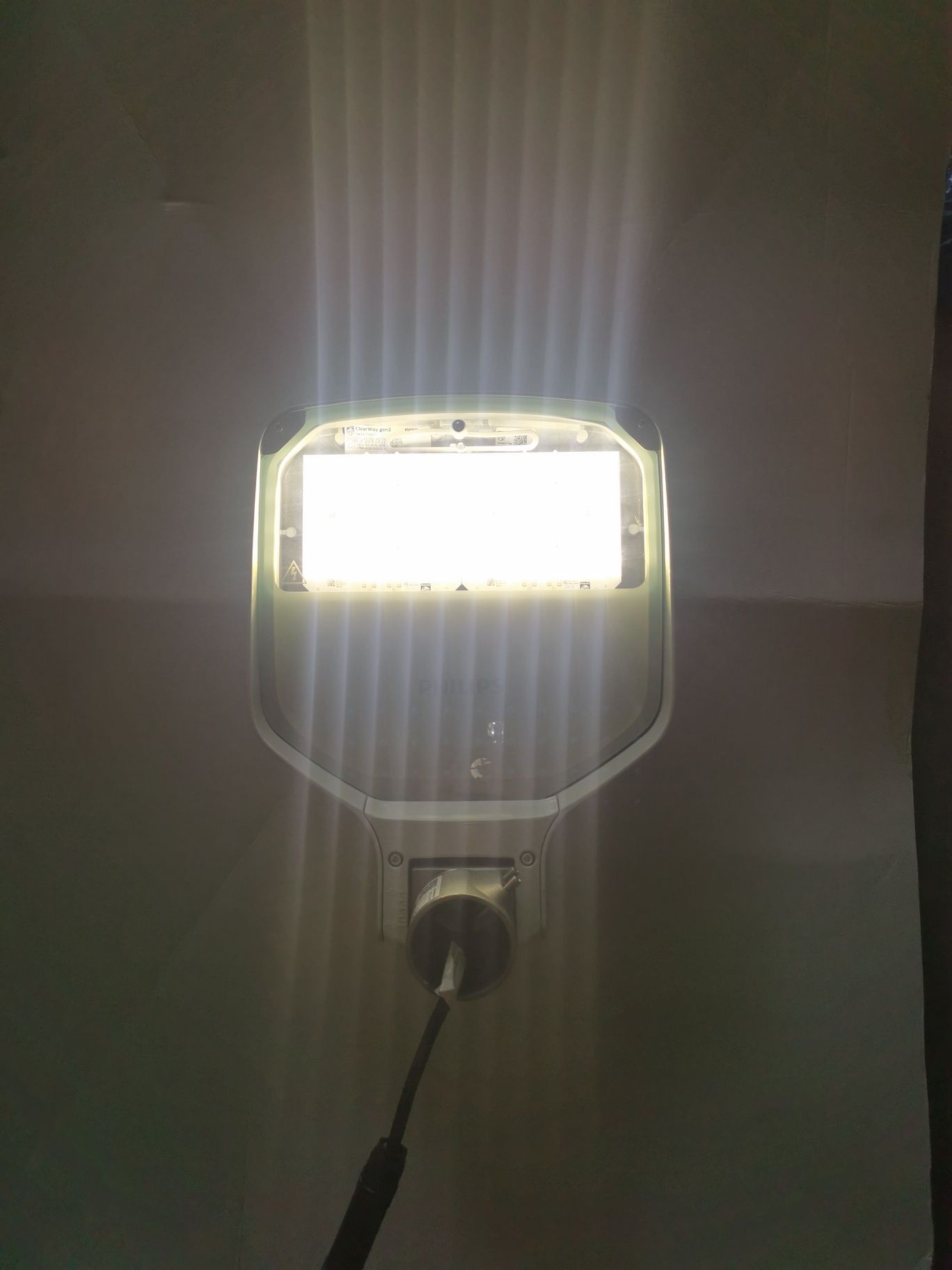 Lampa ledowa zewnetrzna Philips mocna