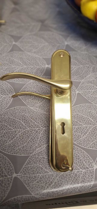 Puxadores latão  dobradiças latao