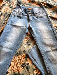 Spodnie rurki dżinsowe