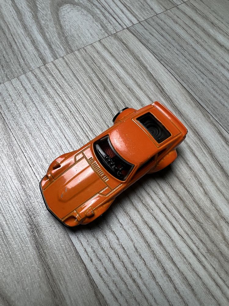 Hot Wheels Datsun 240Z Unrivet Unspun 2016