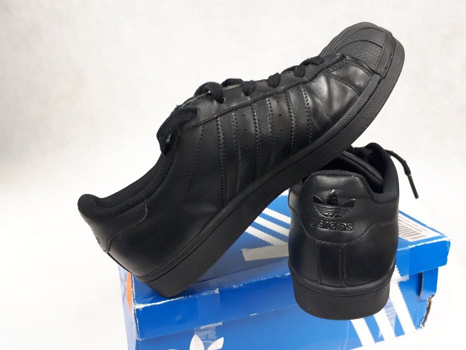 Obuwie sportowe ADIDAS superstar czarne us6 eu 38 2/3