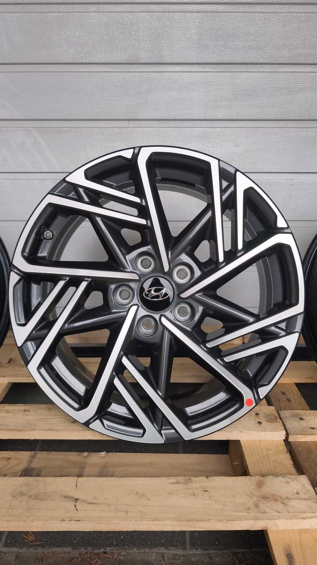 Felgi aluminiowe Hyundai i30 Kona Tucson 18" 5x114,3 Et 52 (OL600F)